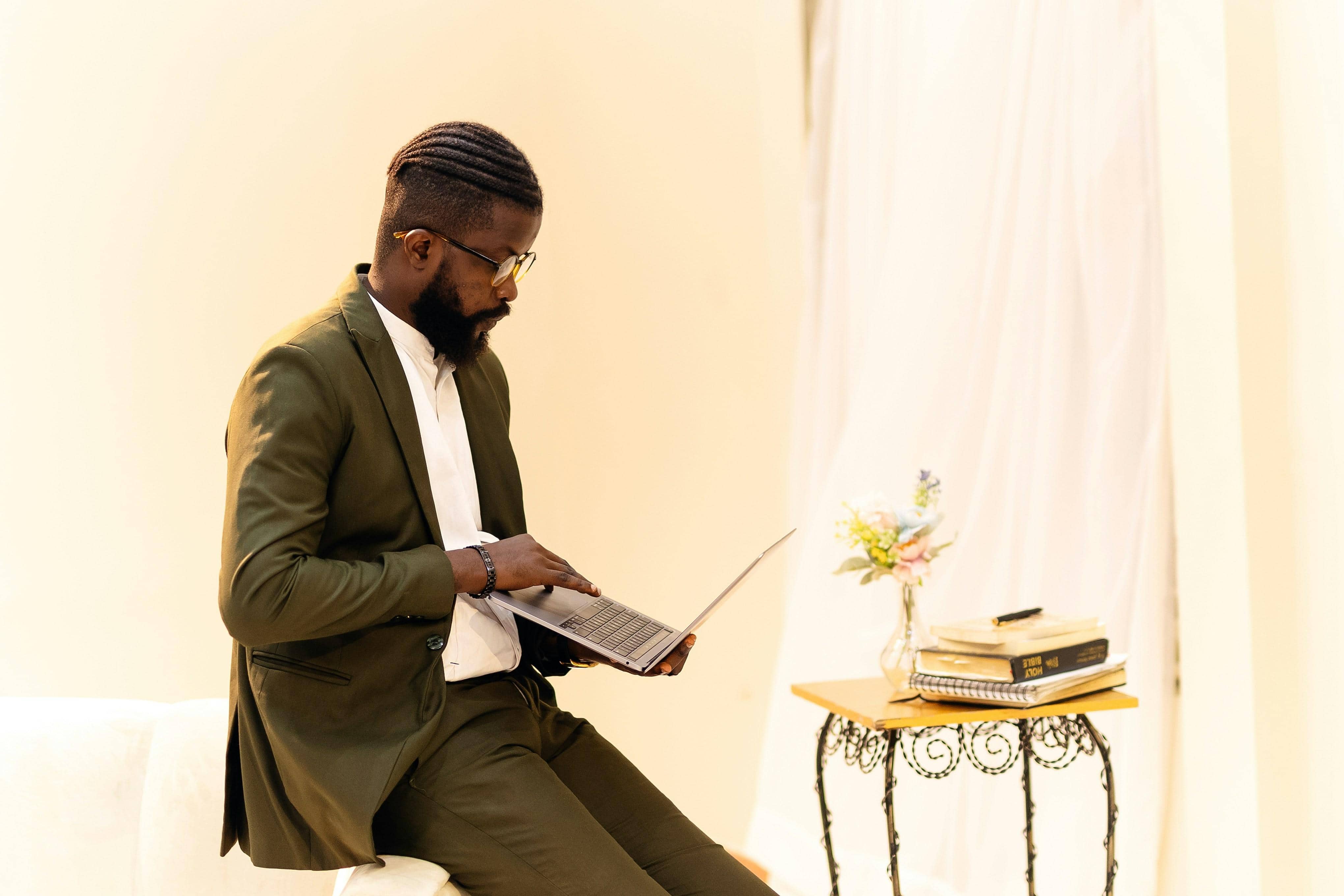 ninthgrid-VjpZU0Ki0B0-unsplash